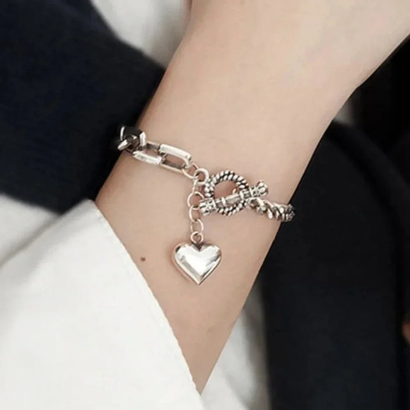 925 Sterling Silver Chunky Heart Dangle Chain Link Toggle Bracelet - Picture 1 of 6